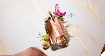 Alien Supra Florale: Aufblühen