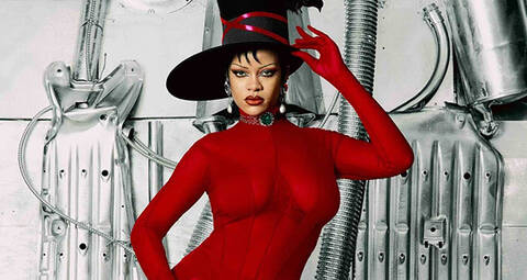 Rihanna trägt maßgefertigte Mugler-Mode für das Dazed Magazine