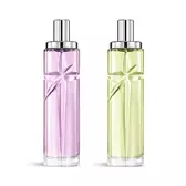 Packshort des Starlicious Gourmet Berry Layering-Bundle mit Pistachio Praline und Berry Licorice: Glasflakons mit eingravierter Sternschnuppe, deren Facetten unter einer eleganten silberfarbenen Kappe strahlen.